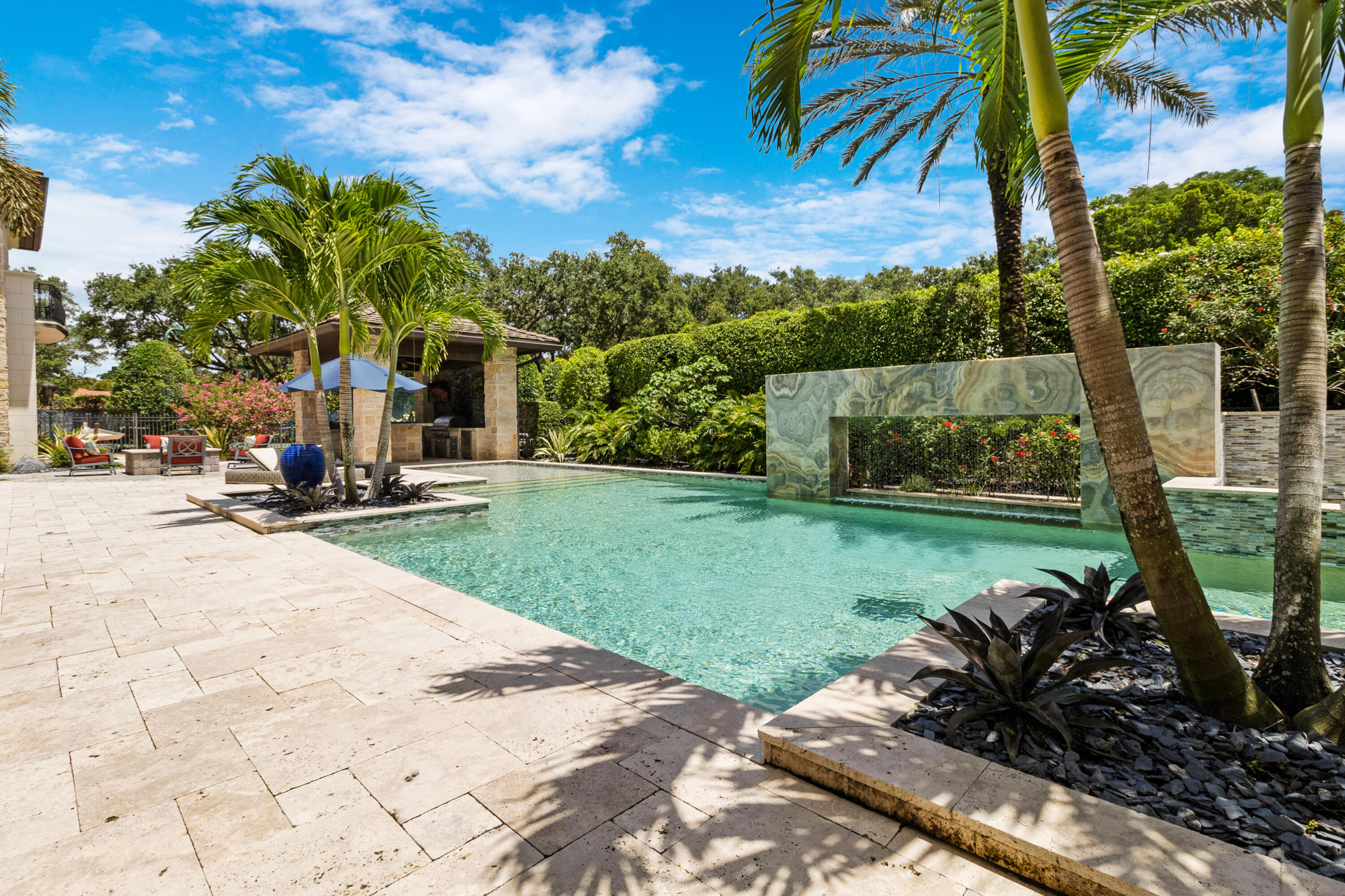 10213 Vestal Court