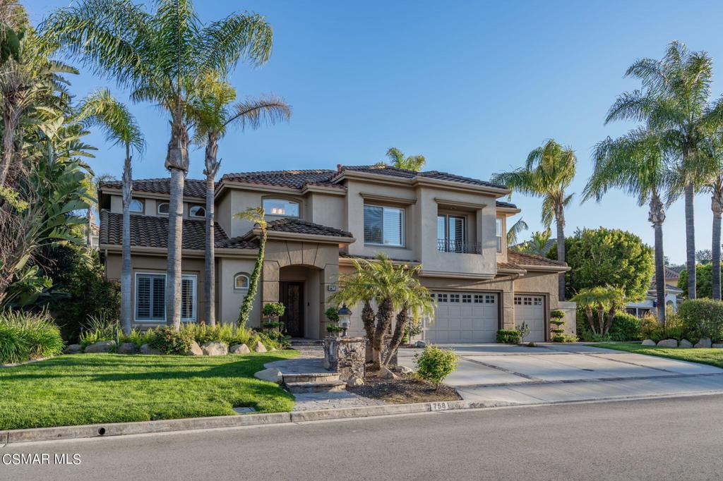 758 Larchmont Street