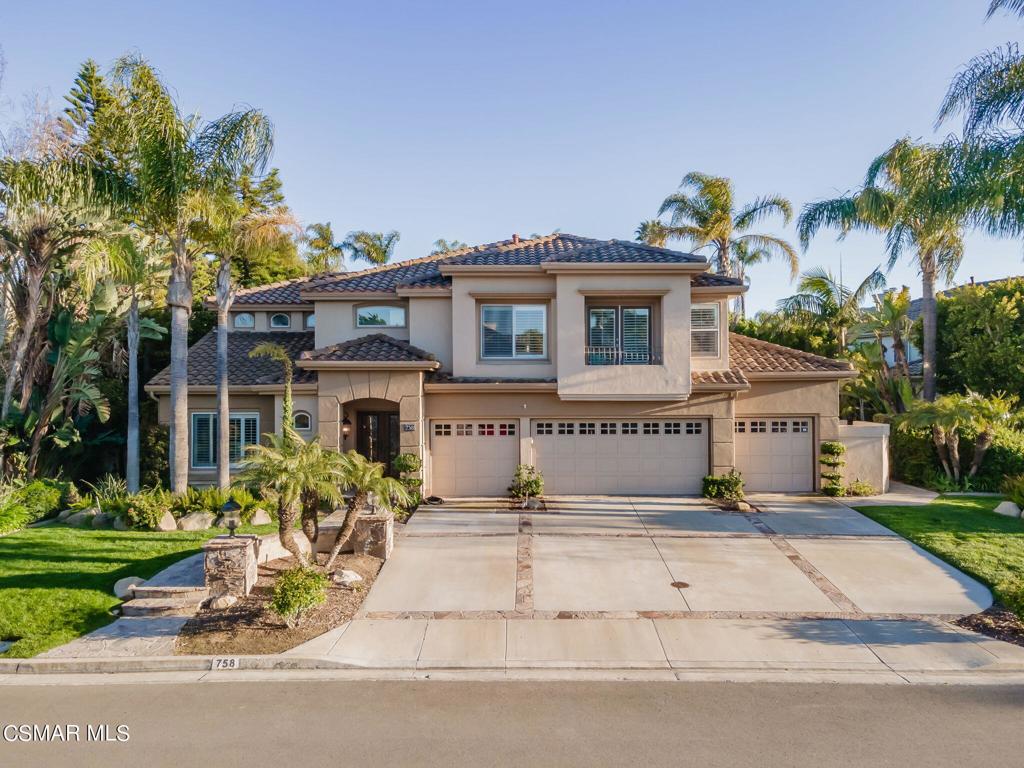 758 Larchmont Street