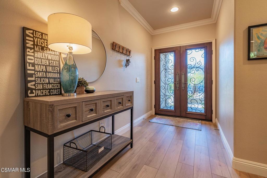 758 Larchmont Street