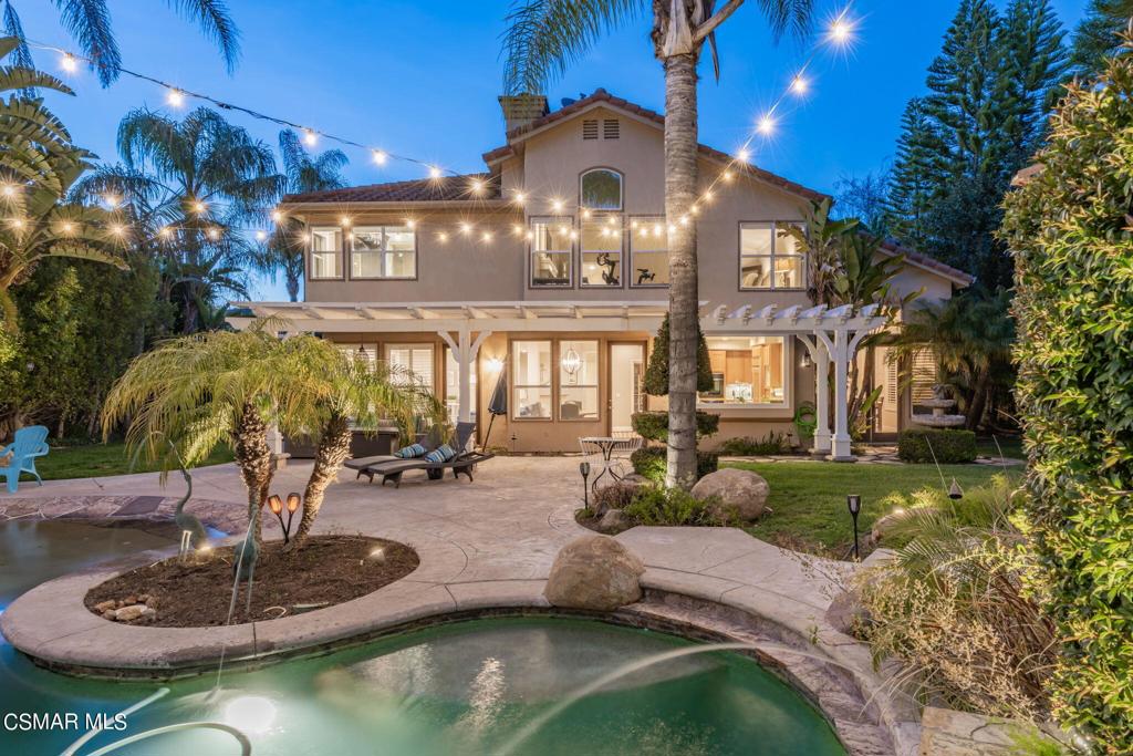 758 Larchmont Street