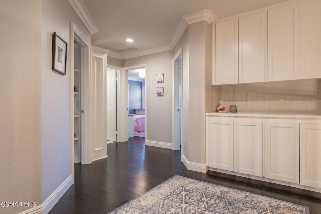 758 Larchmont Street