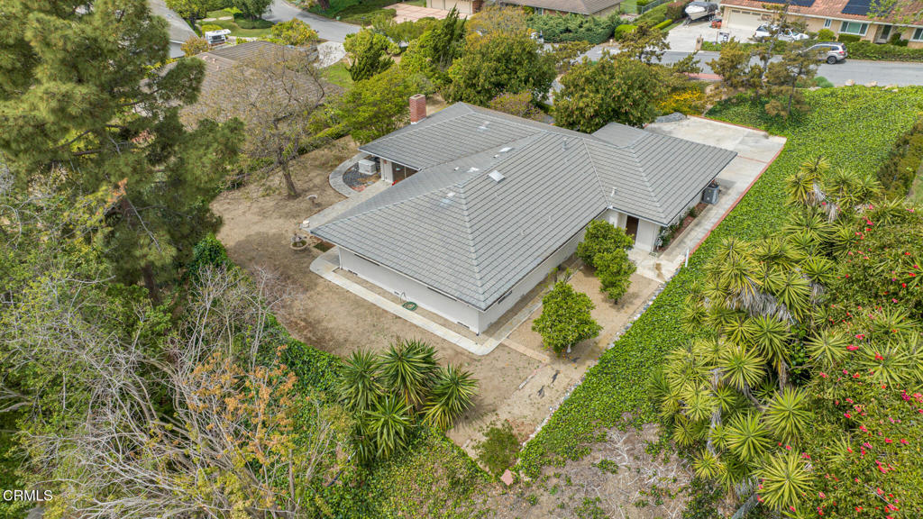 1530 Calle Portada