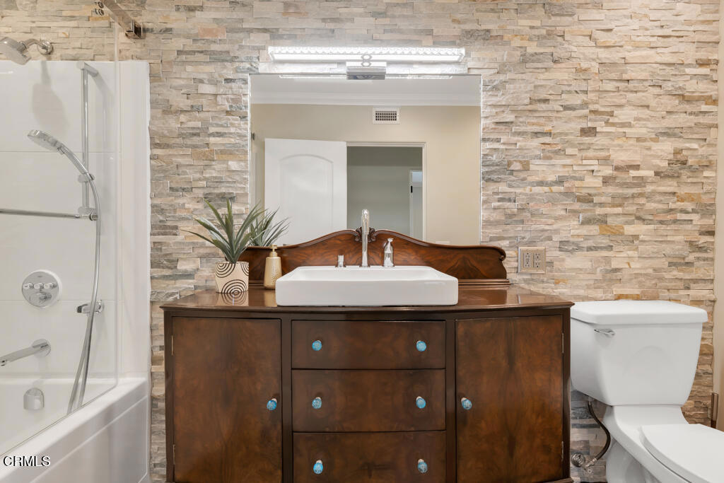 3181 Goldenspur Drive