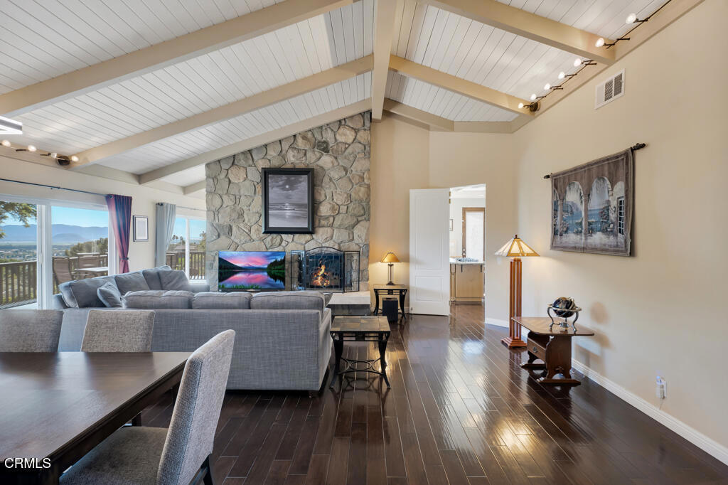 136 Cerro Crest Drive