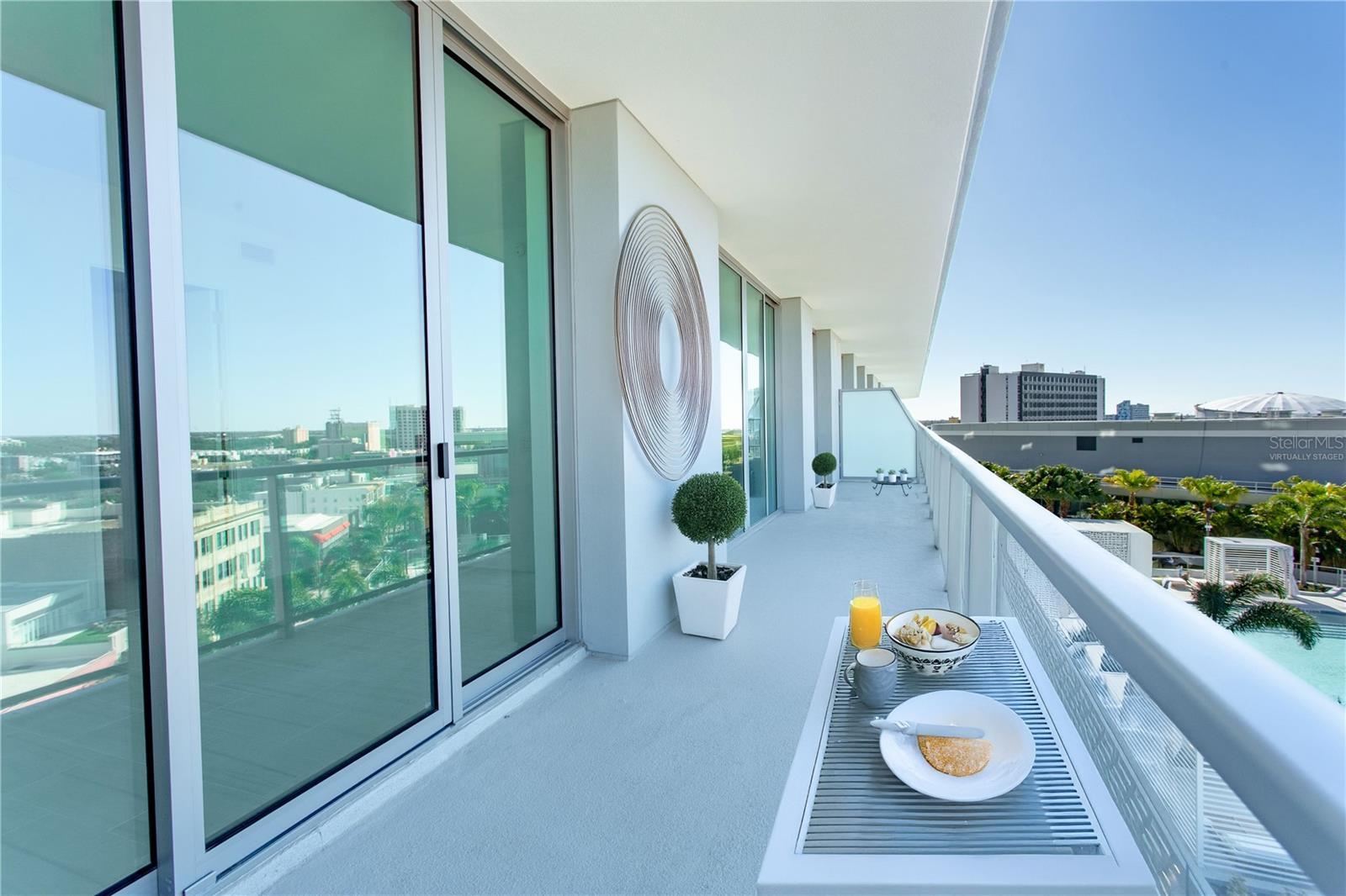 400 CENTRAL AVE #1008