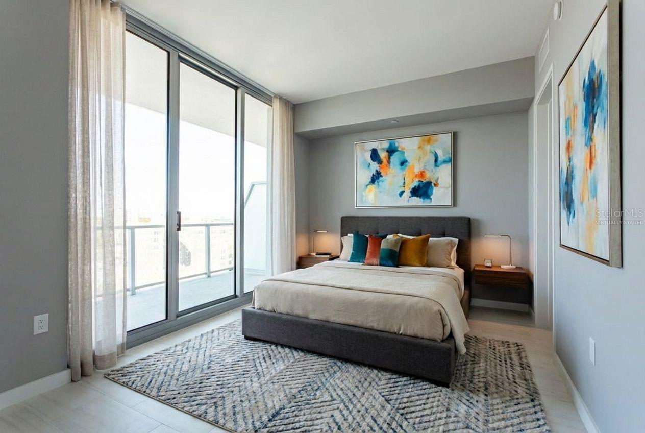 400 CENTRAL AVE #1008