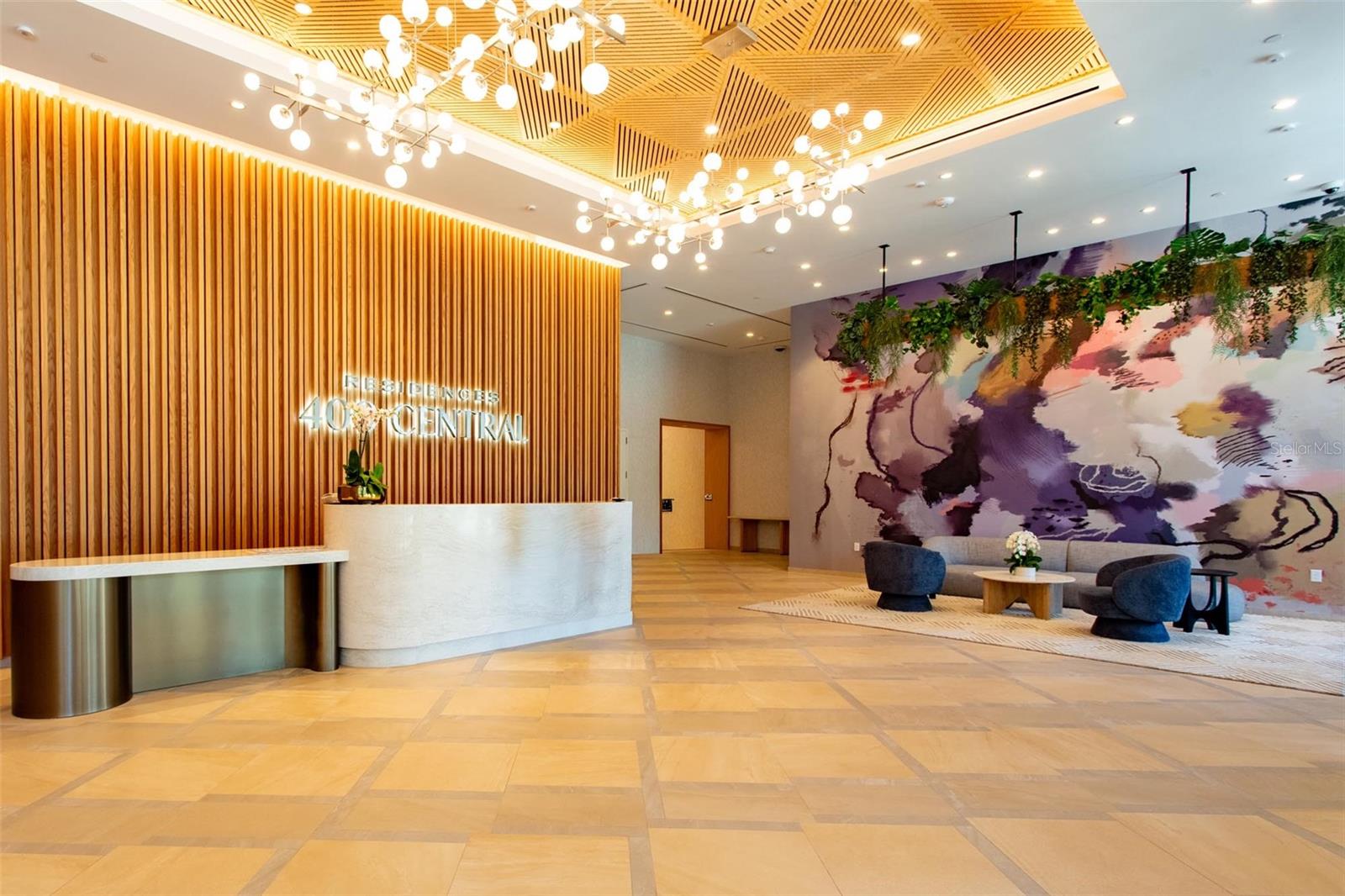 400 CENTRAL AVE #1008