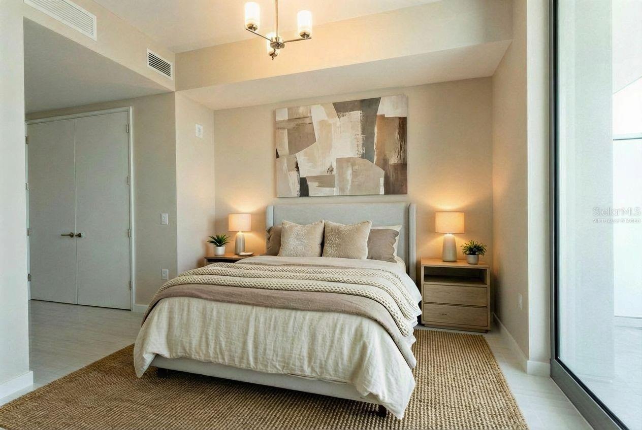 400 CENTRAL AVE #1008