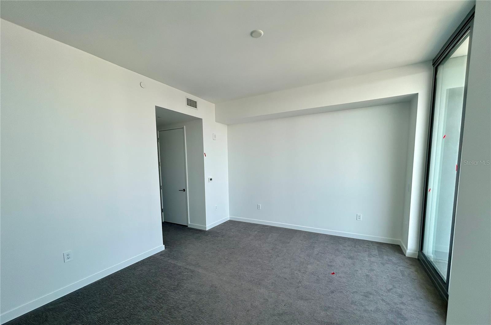 400 CENTRAL AVE #2906