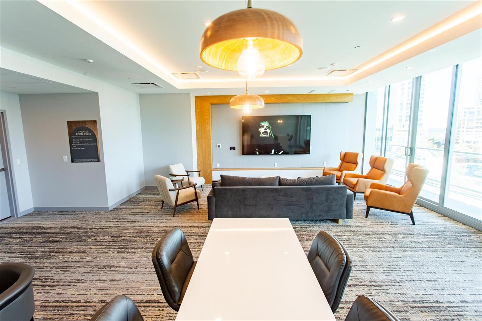 400 CENTRAL AVE #2001