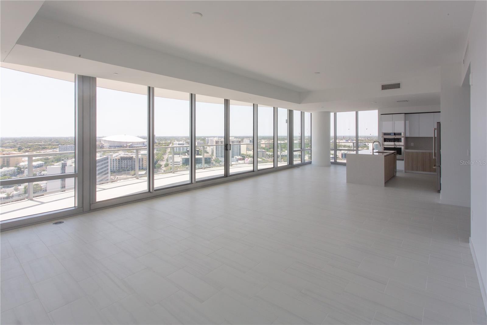 400 CENTRAL AVE #2001