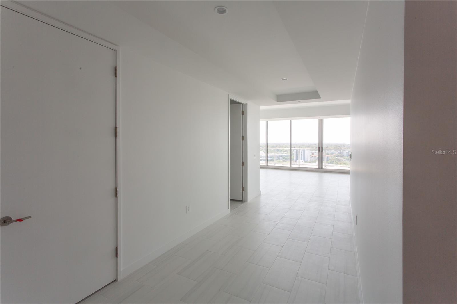 400 CENTRAL AVE #2001