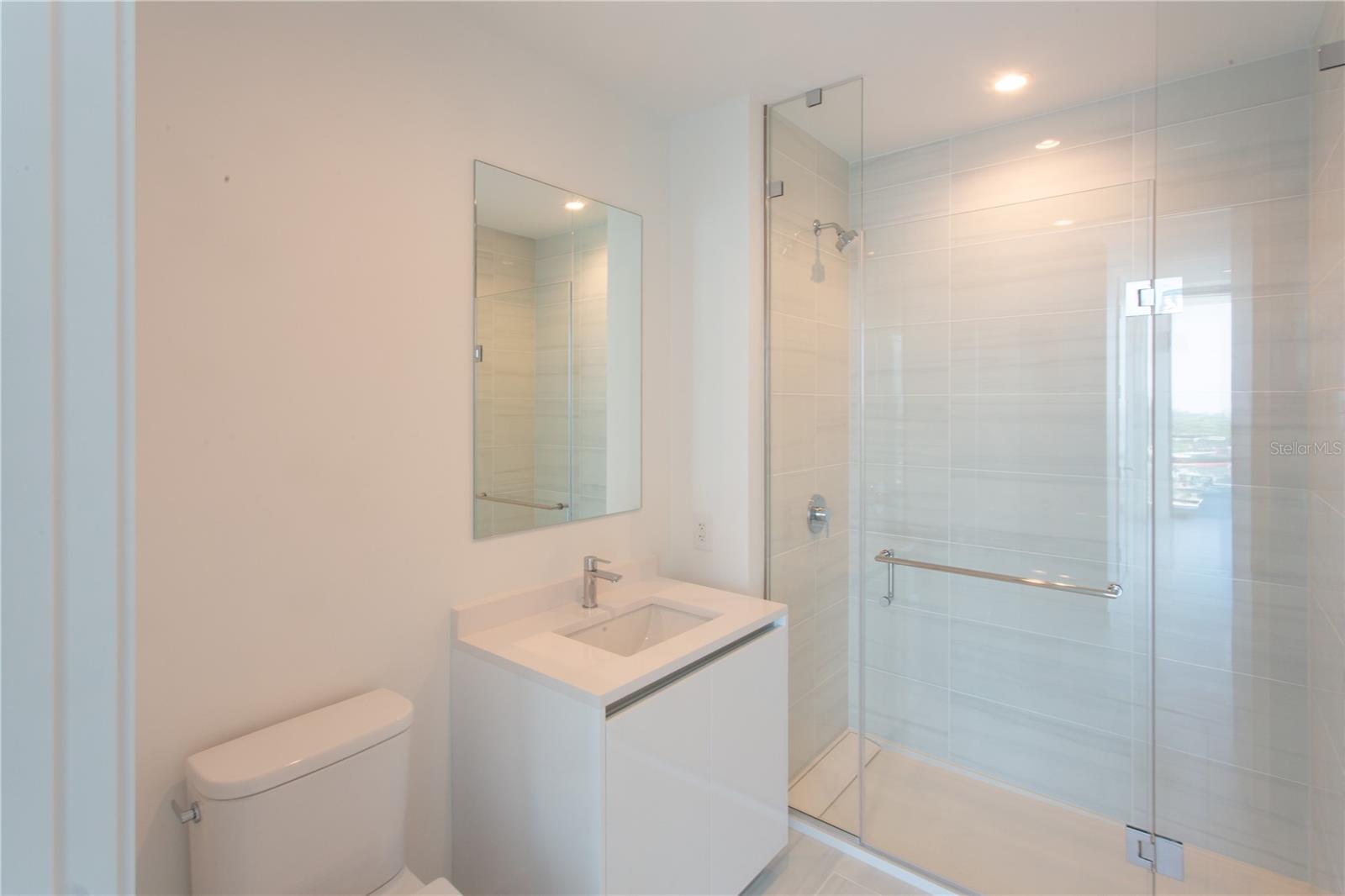 400 CENTRAL AVE #2001