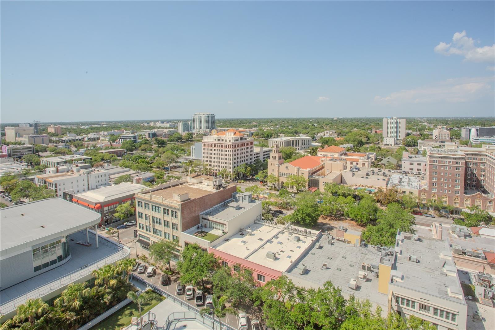 400 CENTRAL AVE #1609