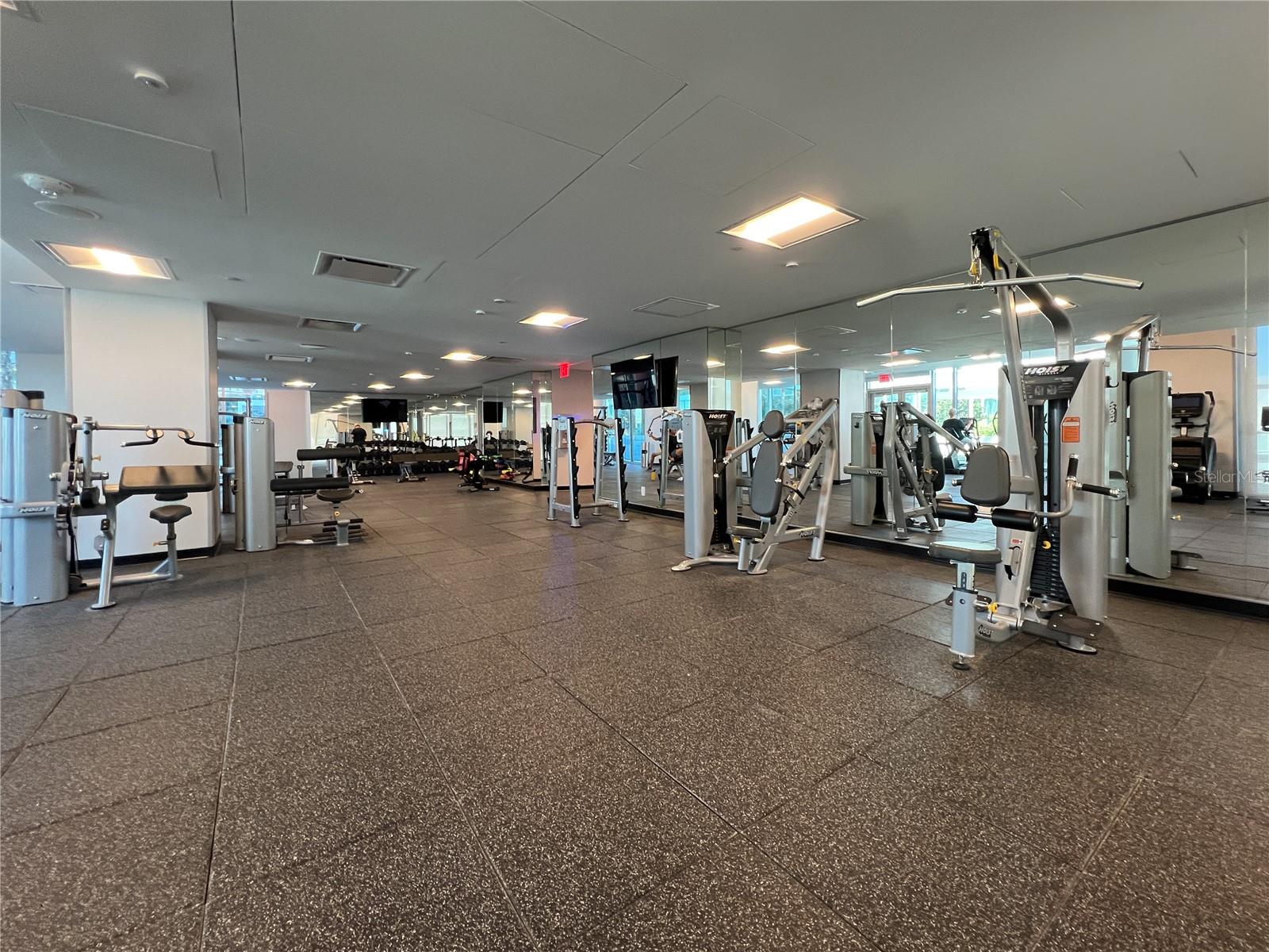 400 CENTRAL AVE #1806