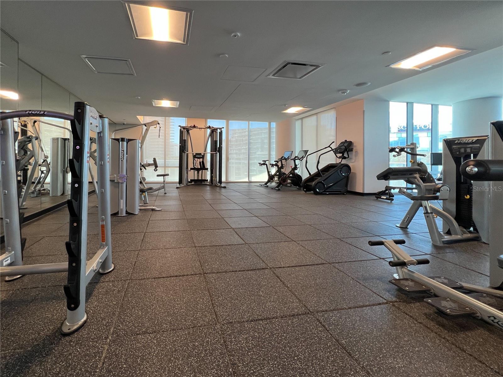 400 CENTRAL AVE #1003