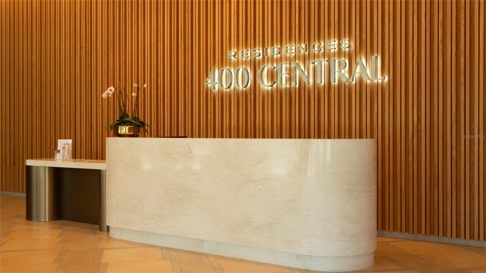 400 CENTRAL AVE #1003