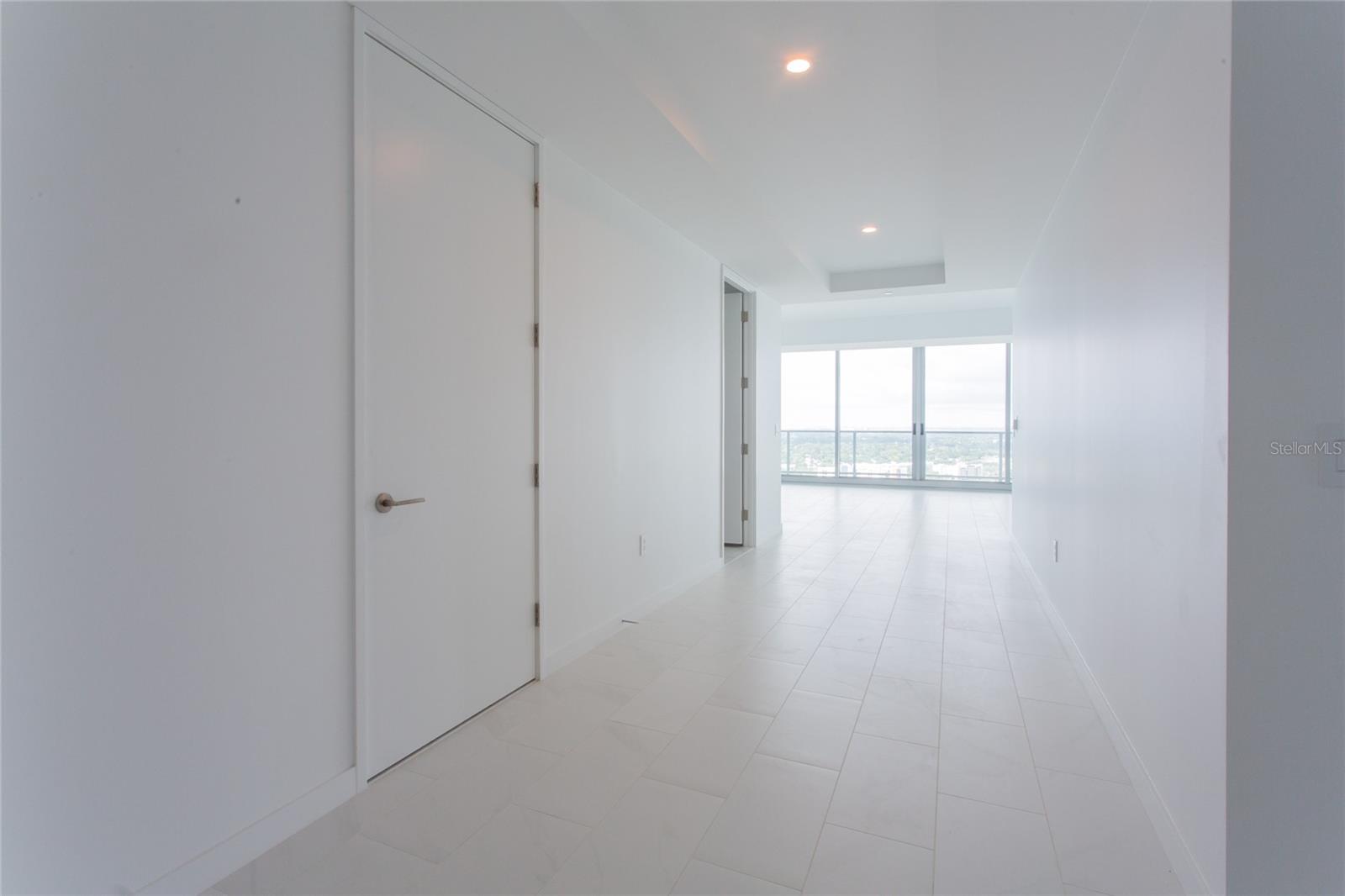 400 CENTRAL AVE #2601