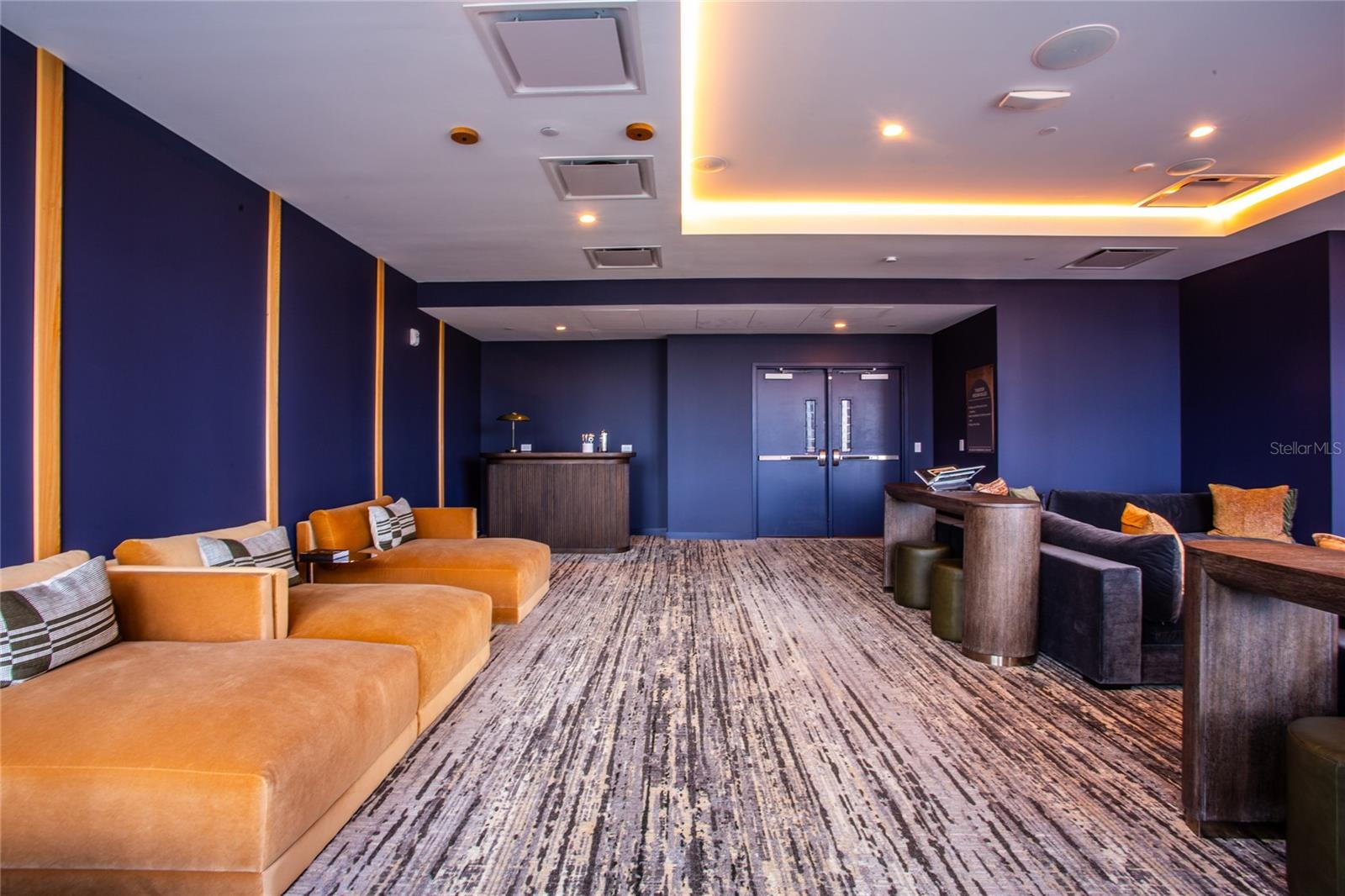 400 CENTRAL AVE #2601