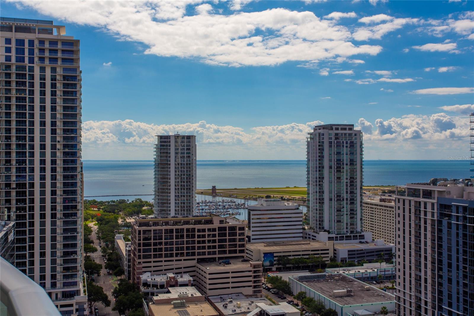 400 CENTRAL AVE #2601