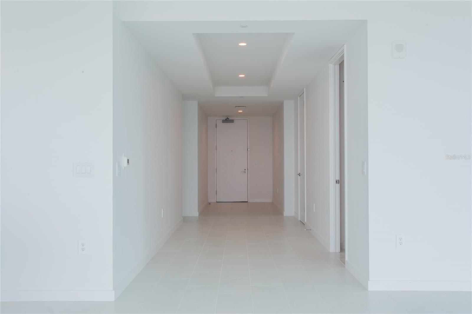 400 CENTRAL AVE #2601