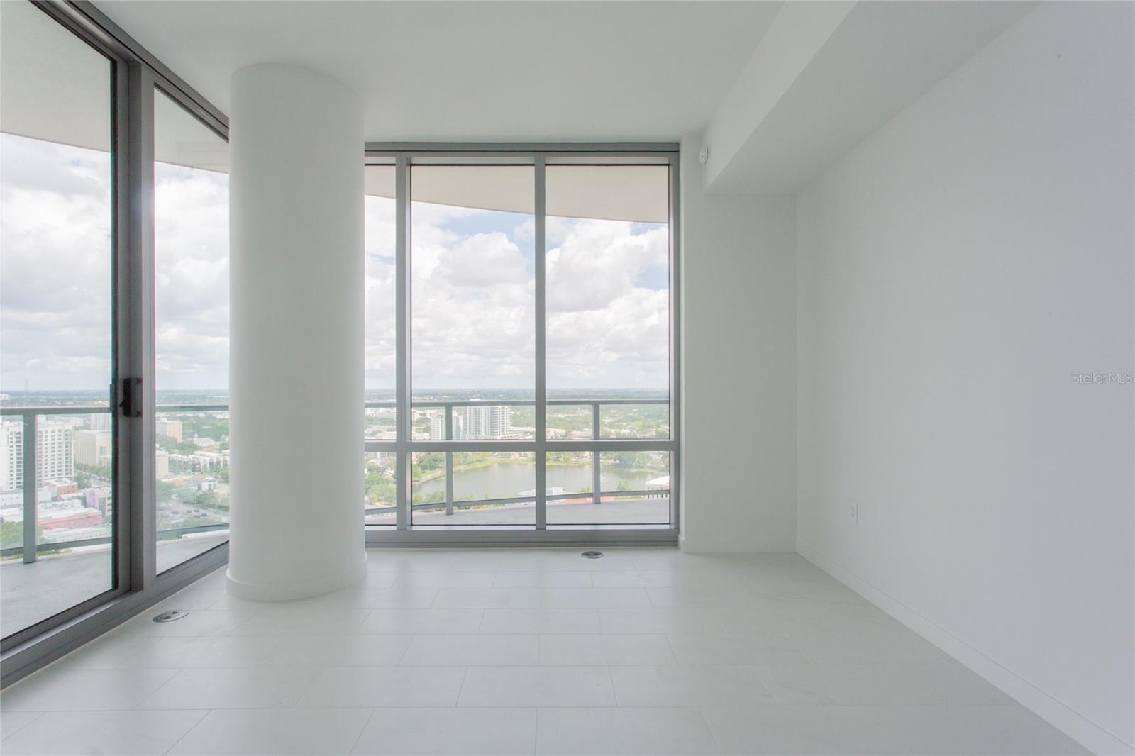 400 CENTRAL AVE #2601