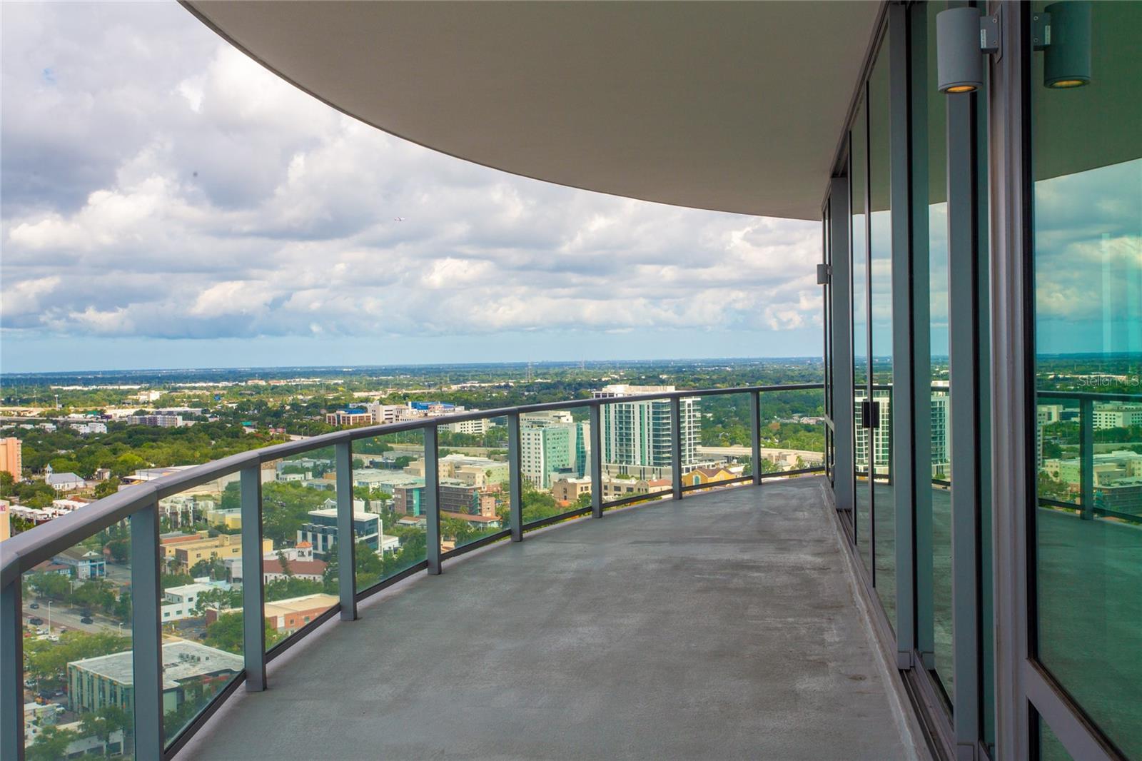 400 CENTRAL AVE #2601
