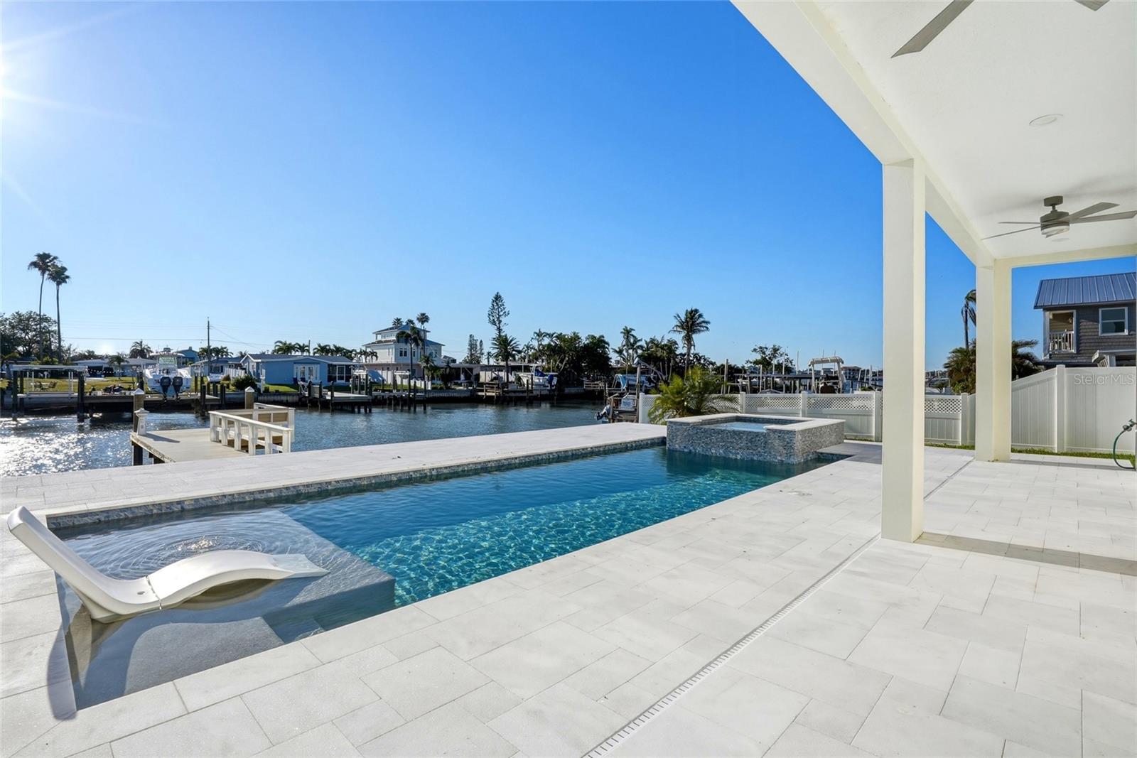 534 CRYSTAL DR
