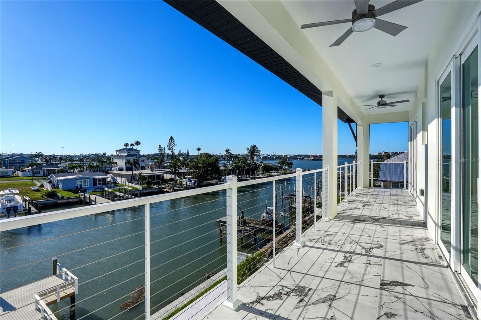 534 CRYSTAL DR
