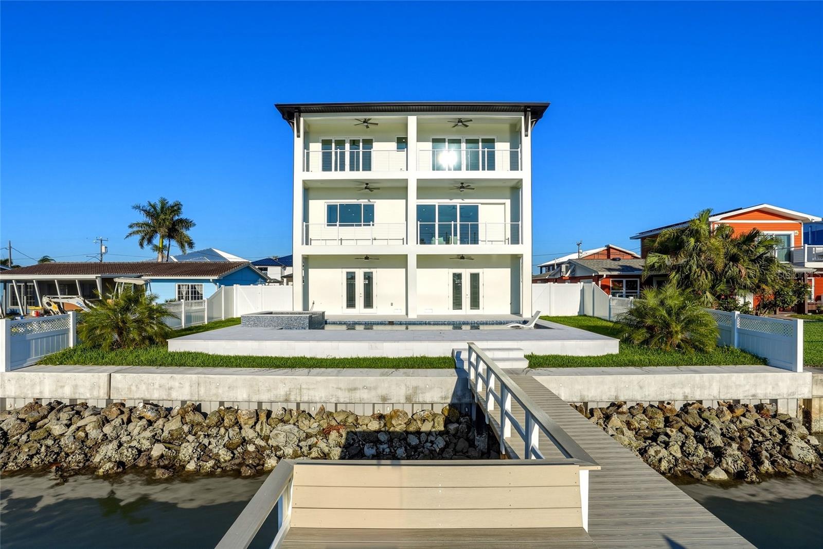 534 CRYSTAL DR