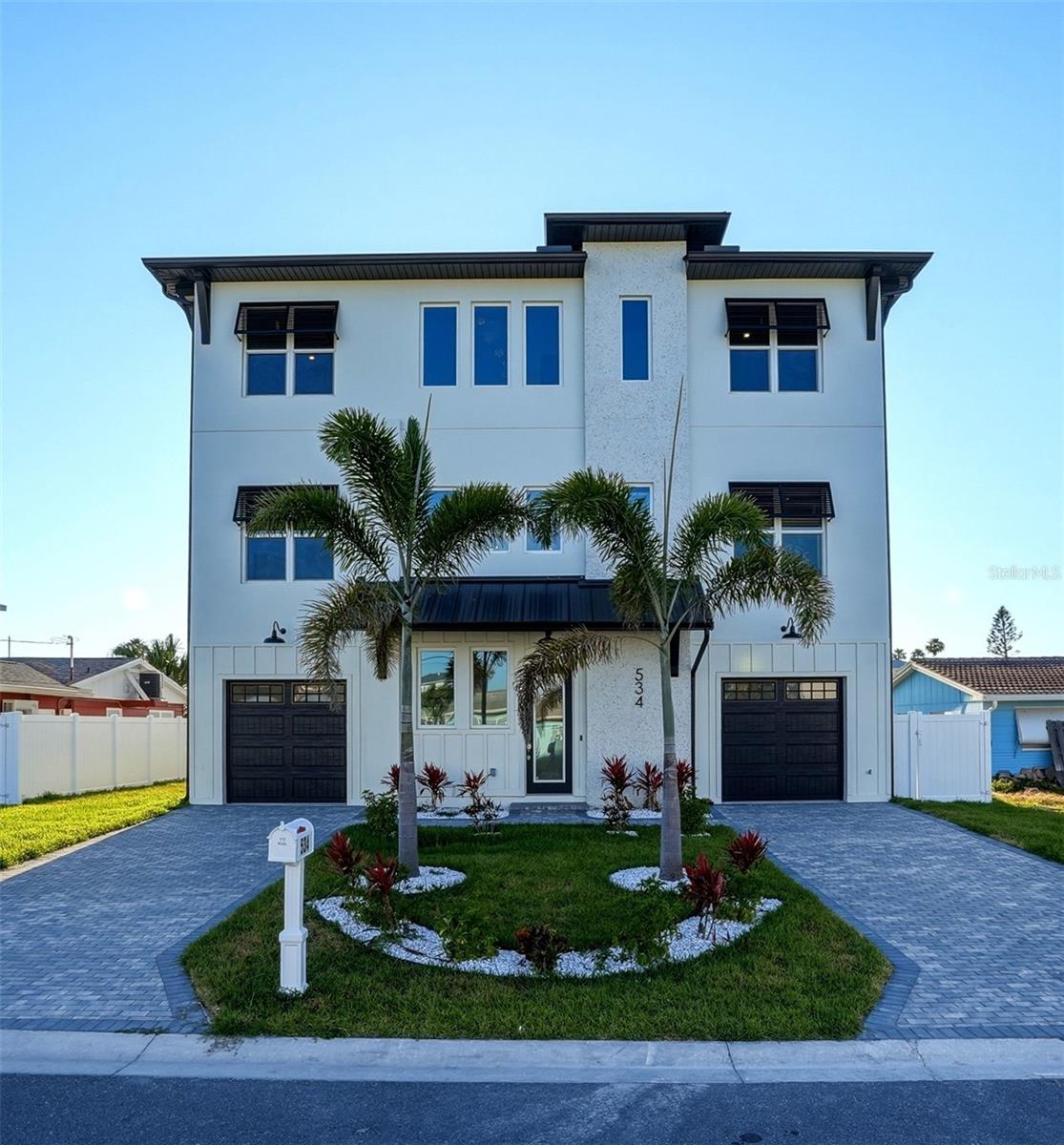 534 CRYSTAL DR