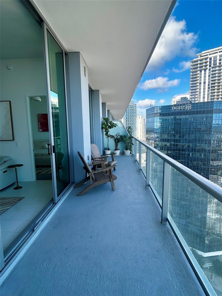 400 CENTRAL AVE #1904