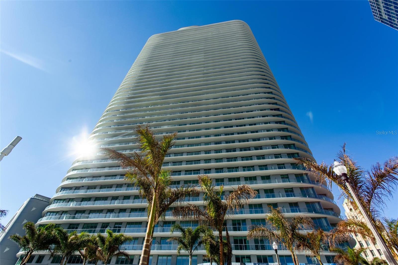 400 CENTRAL AVE #1904
