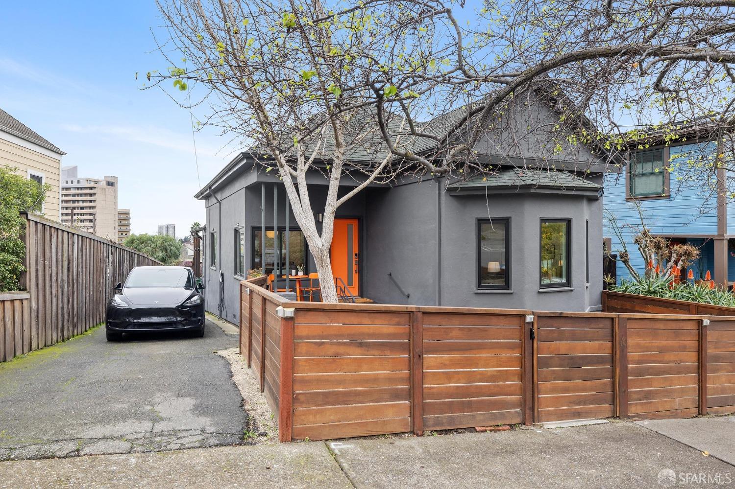 141 Echo Avenue