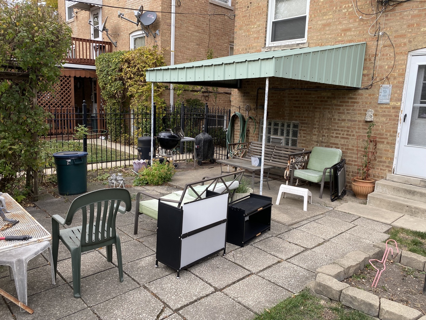 6909 W Addison Street Unit: 2W