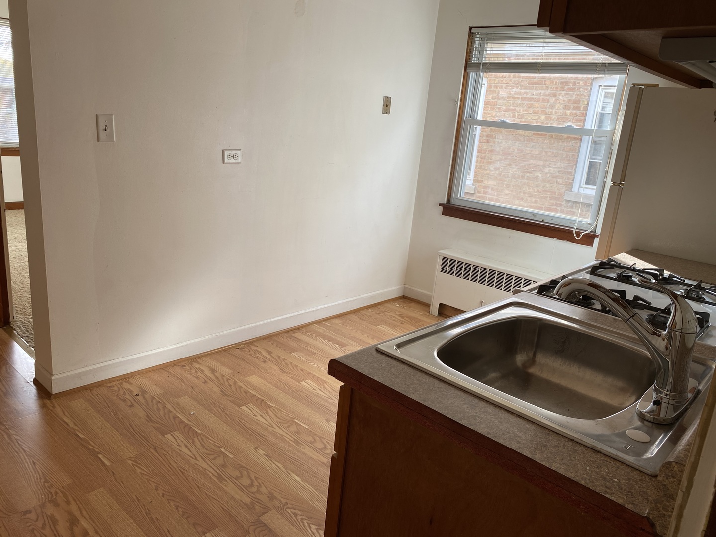 6909 W Addison Street Unit: 2W