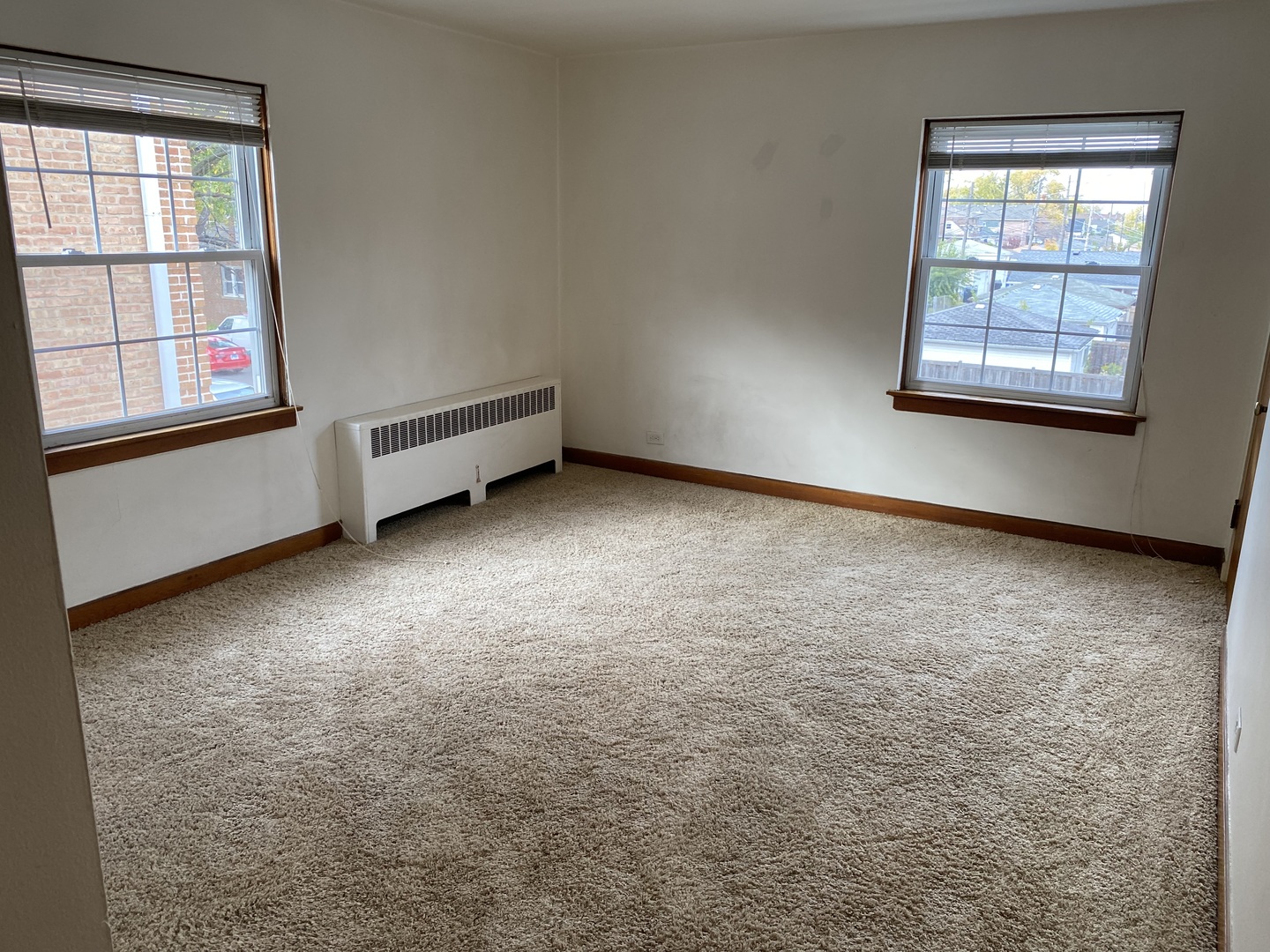 6909 W Addison Street Unit: 2W