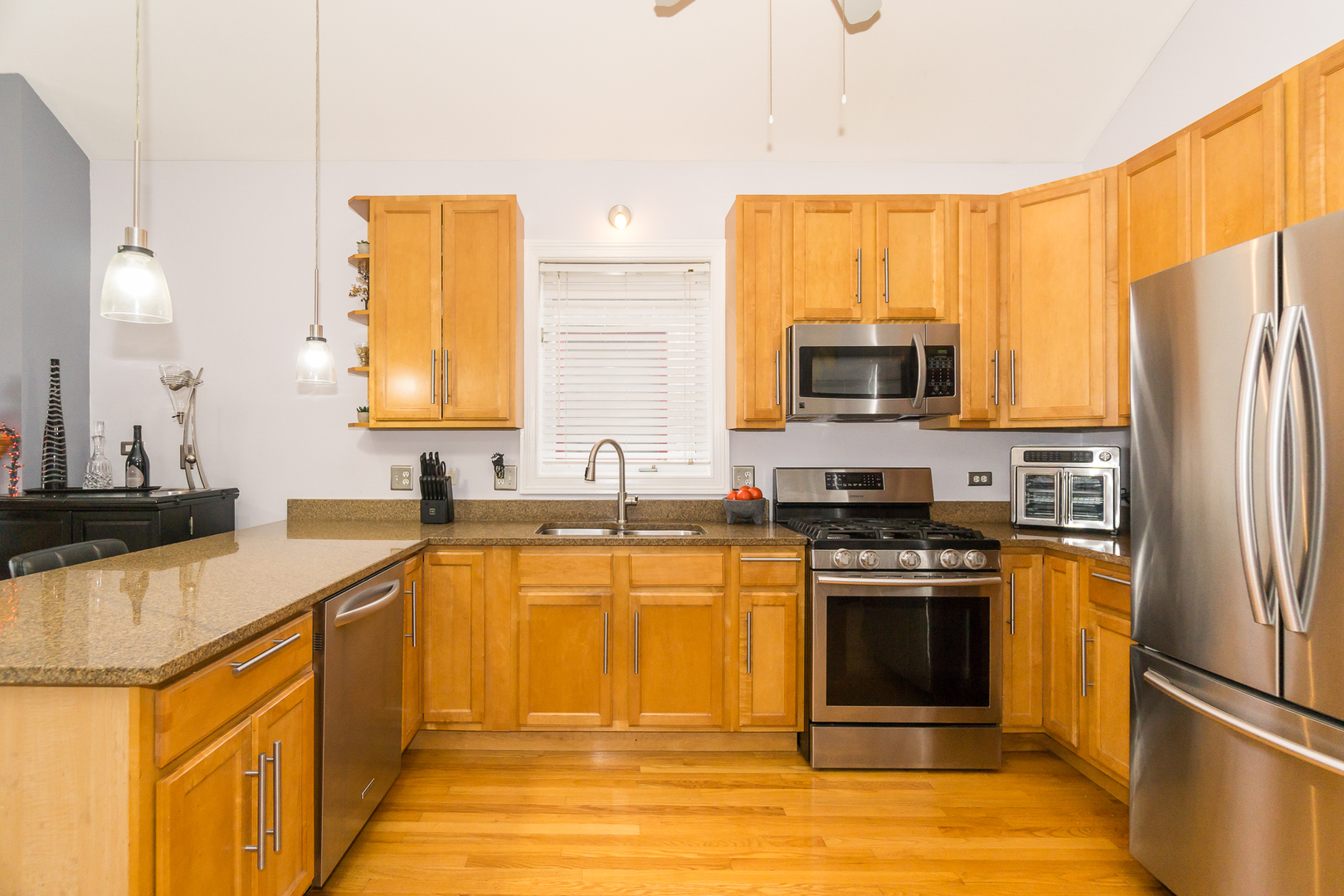 7507 W Irving Park Road Unit: 3