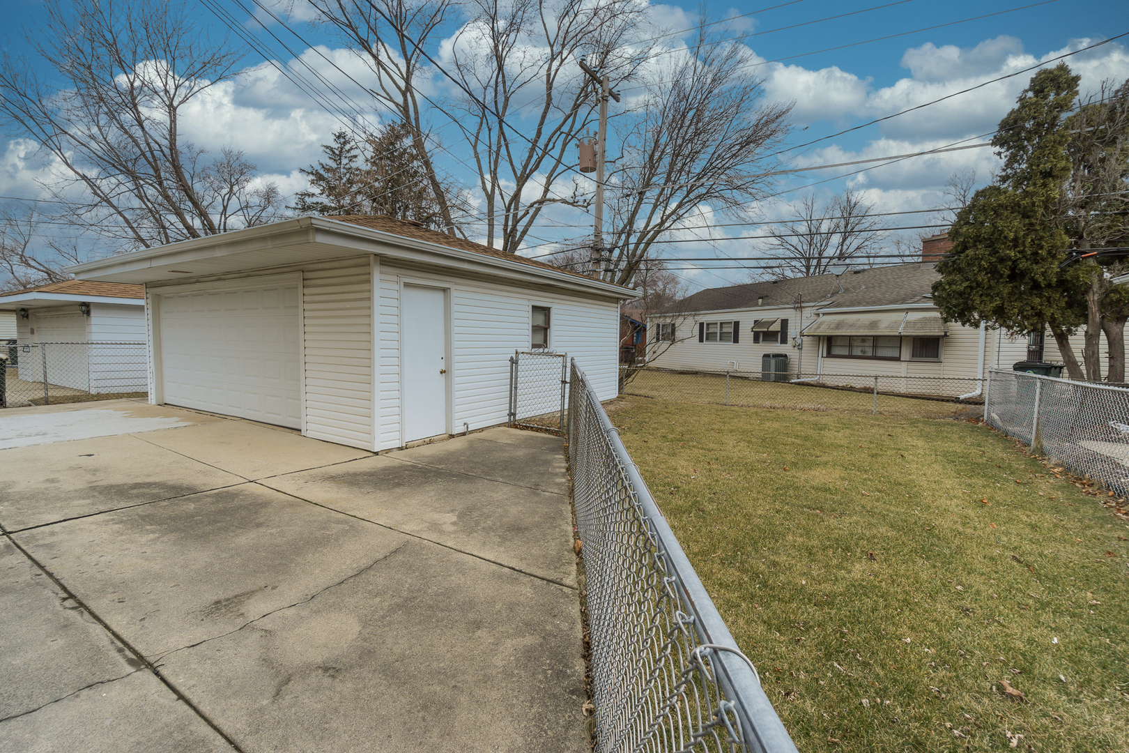 1453 N Northwest Highway