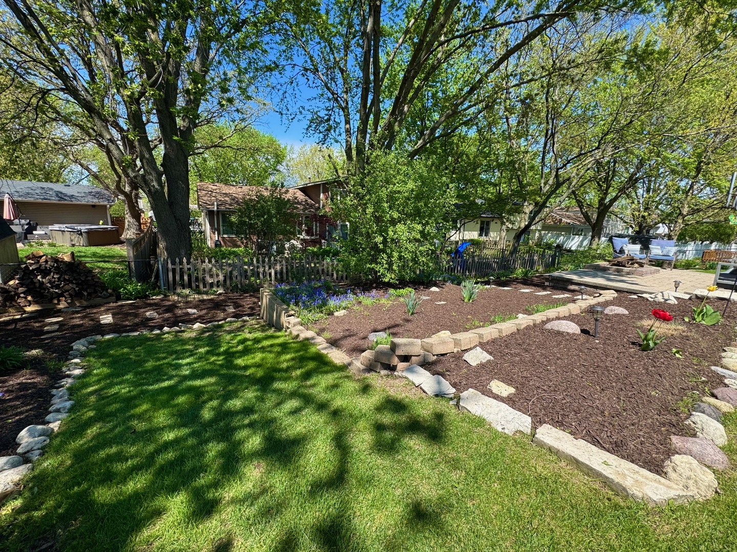 660 Londonberry Lane
