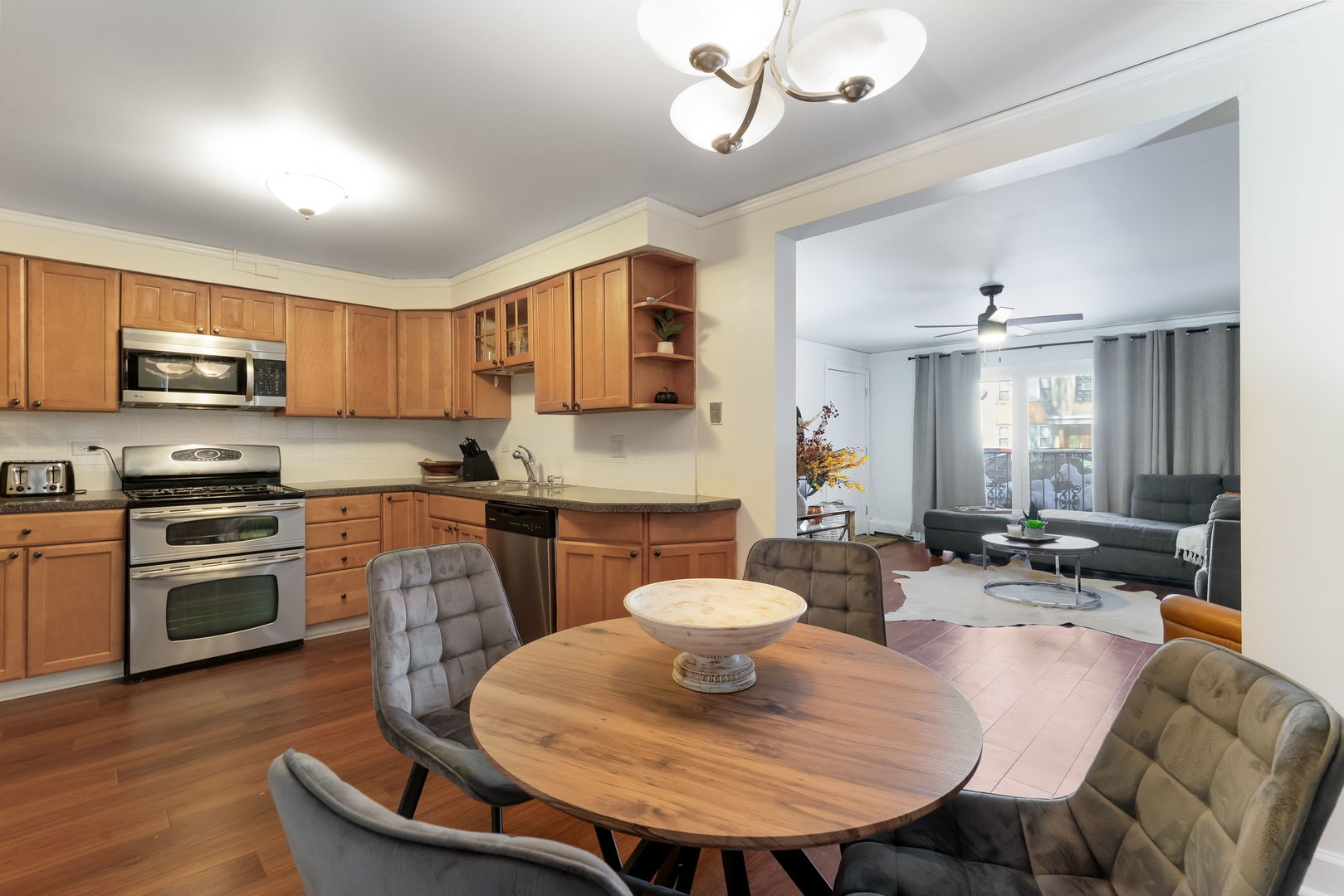 5543 W Higgins Avenue Unit: 1