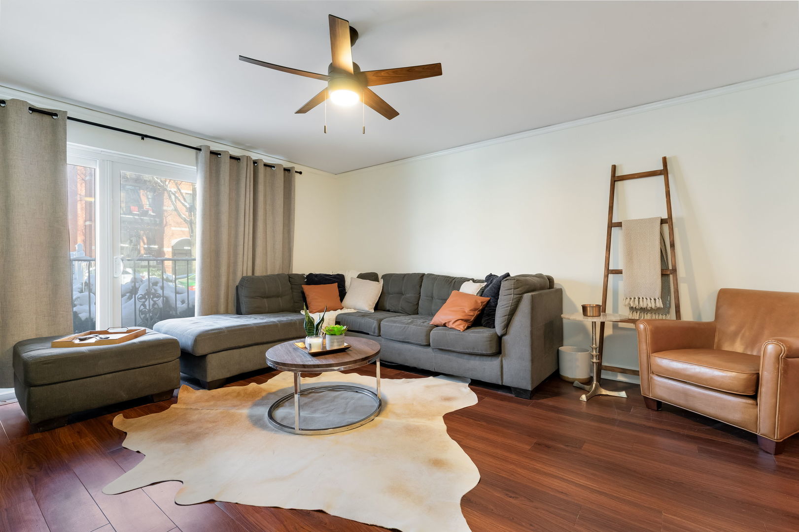 5543 W Higgins Avenue Unit: 1