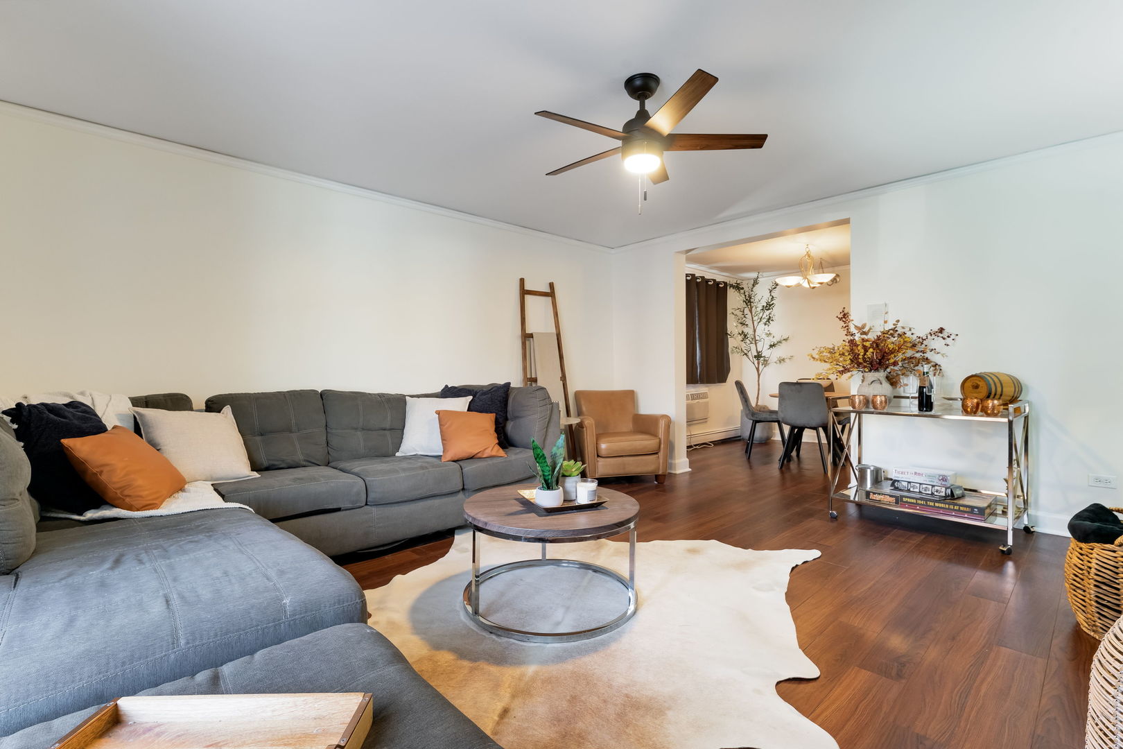 5543 W Higgins Avenue Unit: 1