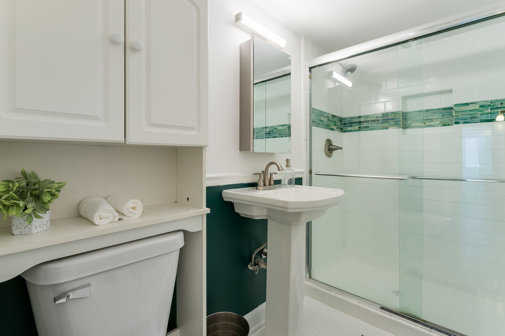 5543 W Higgins Avenue Unit: 1