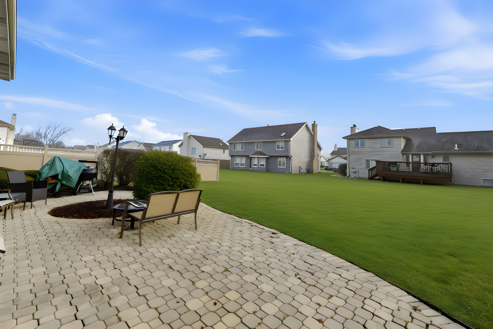 22931 Ridgeway Avenue