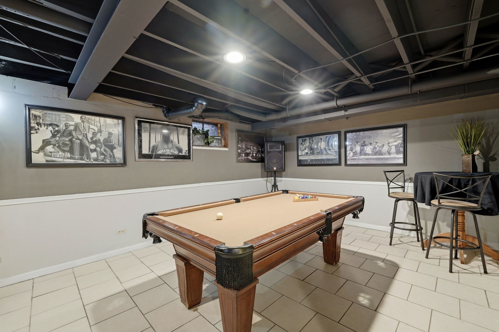 22931 Ridgeway Avenue