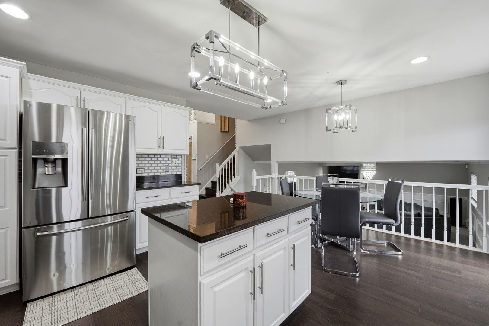 22931 Ridgeway Avenue