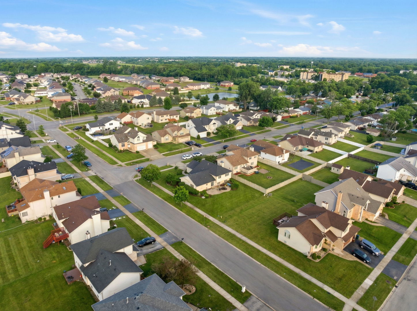 22931 Ridgeway Avenue