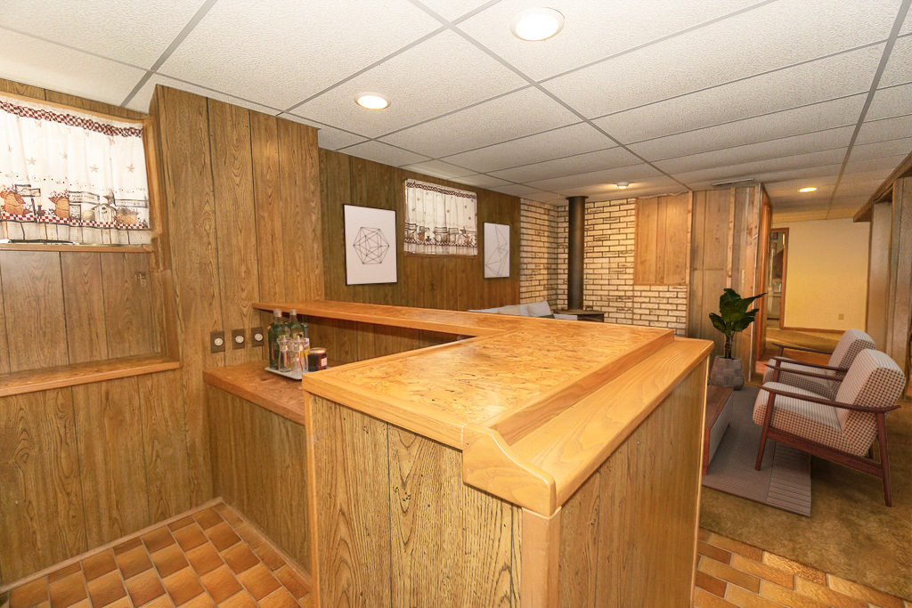 2844 N Narragansett Avenue